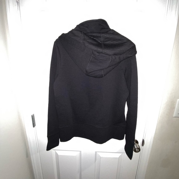 Athletic women’s jacket with hoodie - Picture 8 of 11